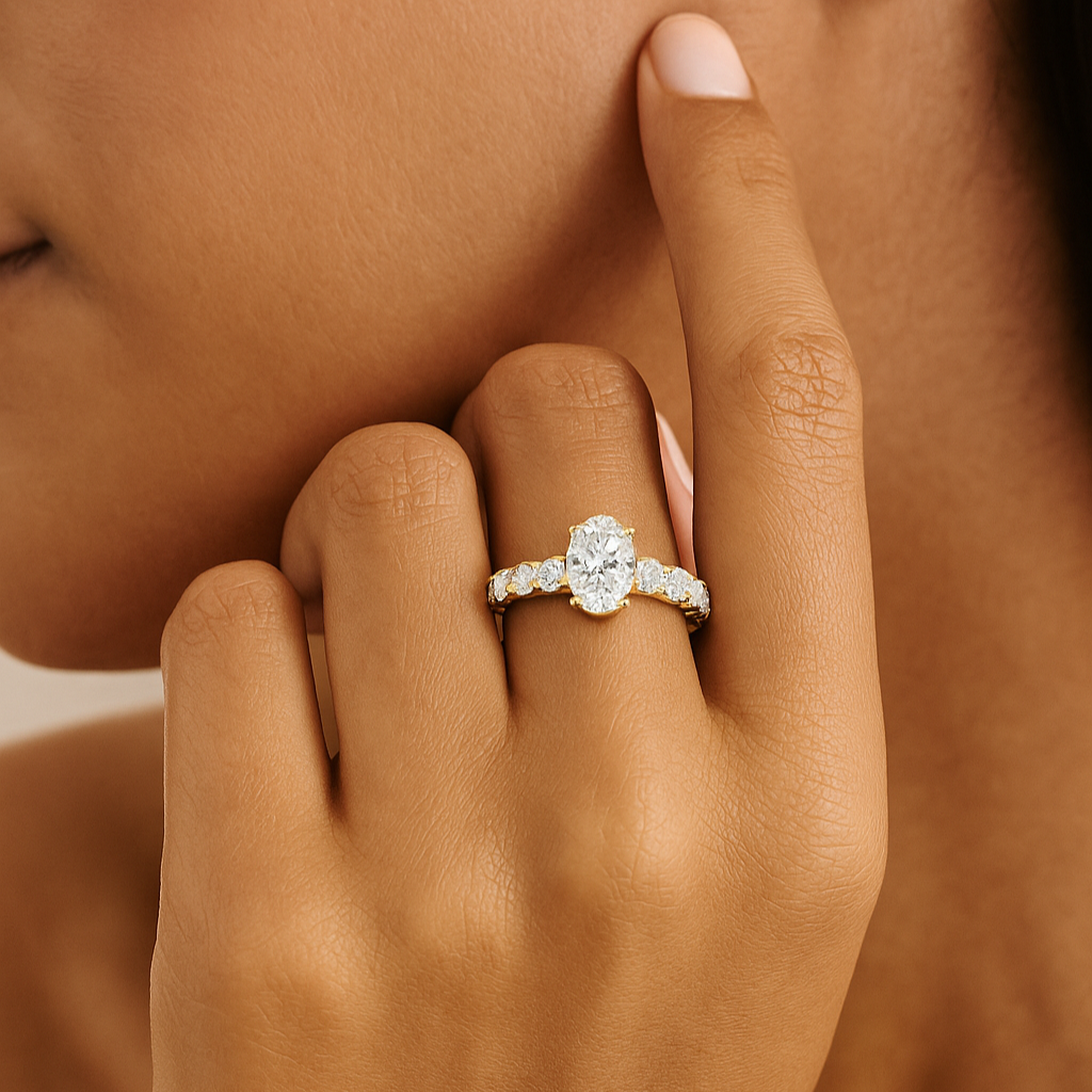 Oval & Round Graduated Collet Ring